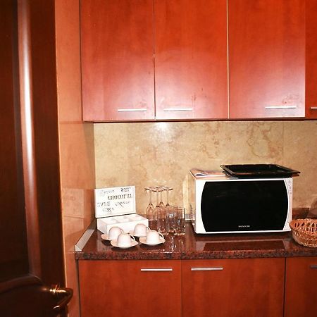 Grand Central Accomodation Sala Palatului Bukarest Kültér fotó
